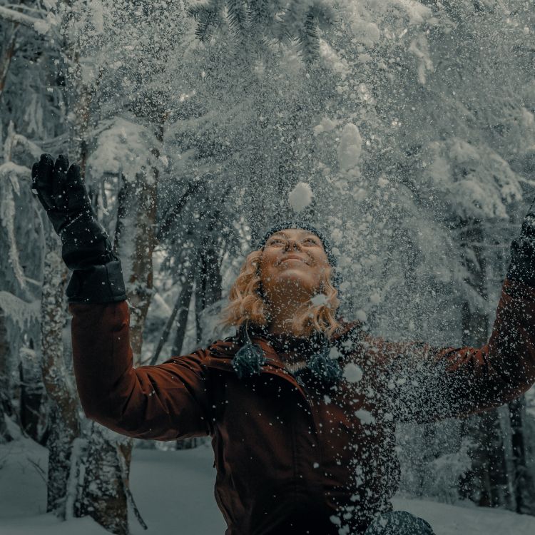 Top 5 Cosmetic Treatments To Get in the Winter